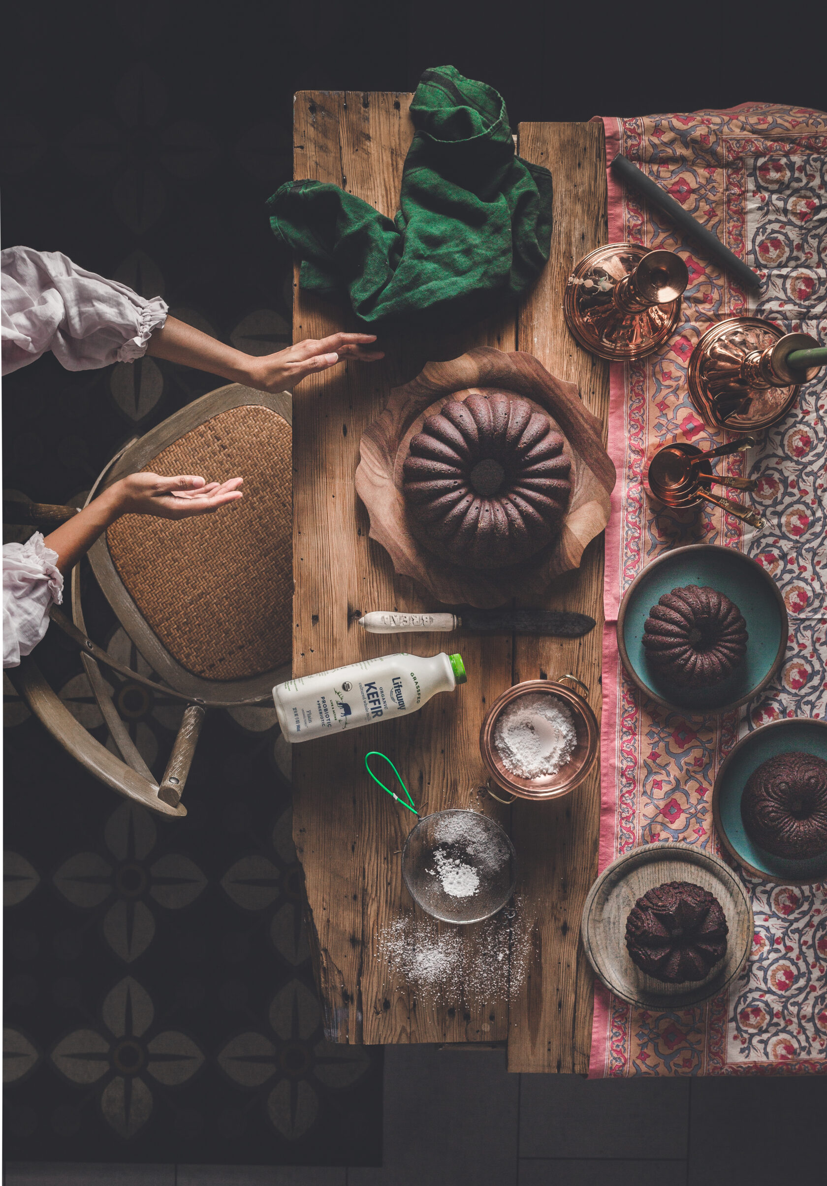 Spiced chocolate kefir bundt cake 1